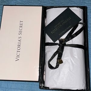 Victoria’s Secret Jewelry Roll NWT.